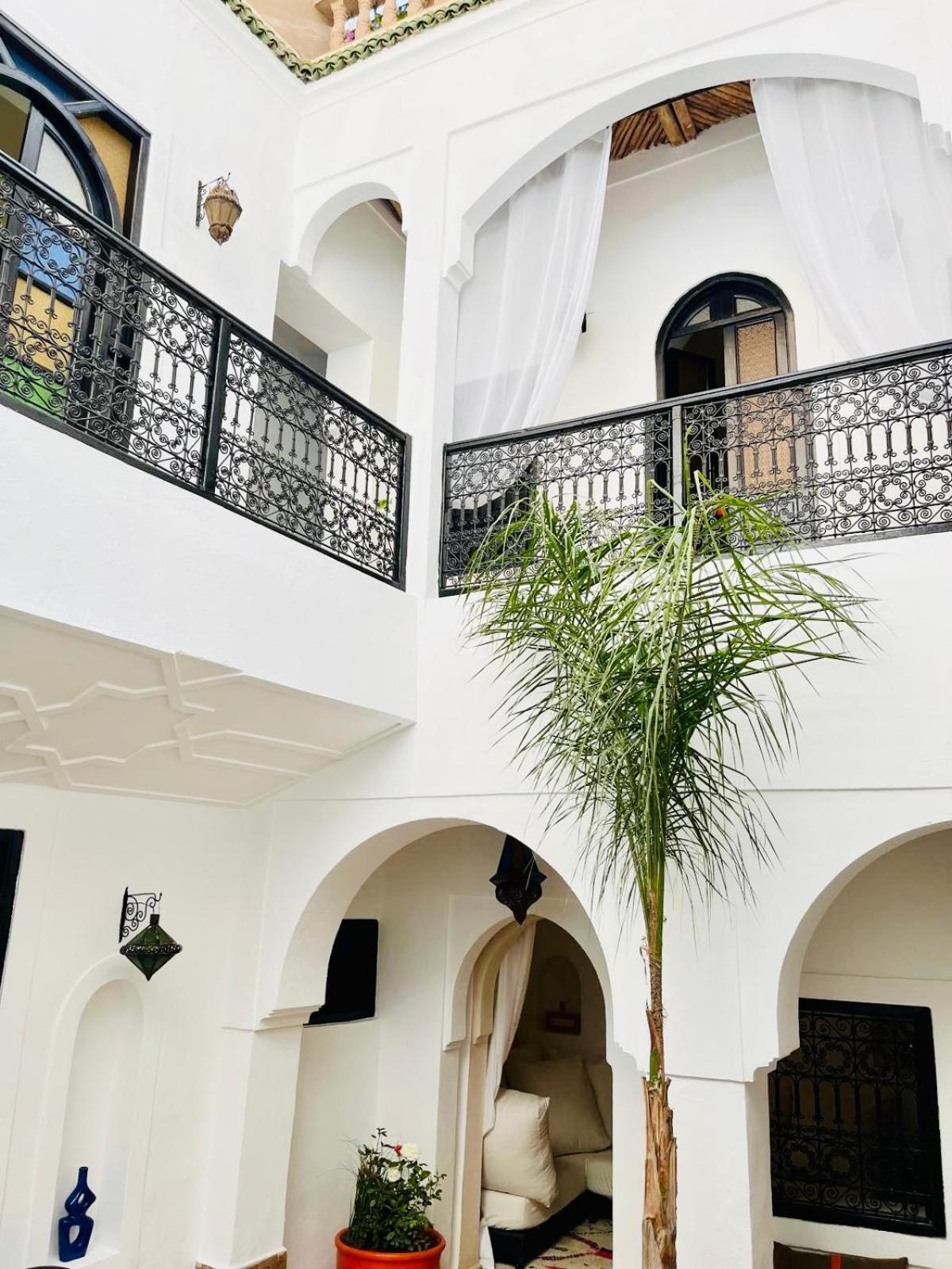 Riad Darna 4 Chambres Avec Piscine Et Petit Dejeuner Marakeş Dış mekan fotoğraf