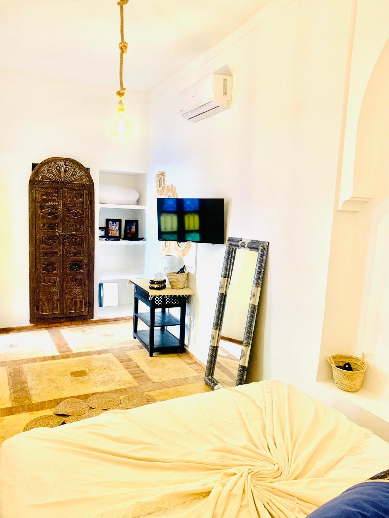 Riad Darna 4 Chambres Avec Piscine Et Petit Dejeuner Marakeş Dış mekan fotoğraf