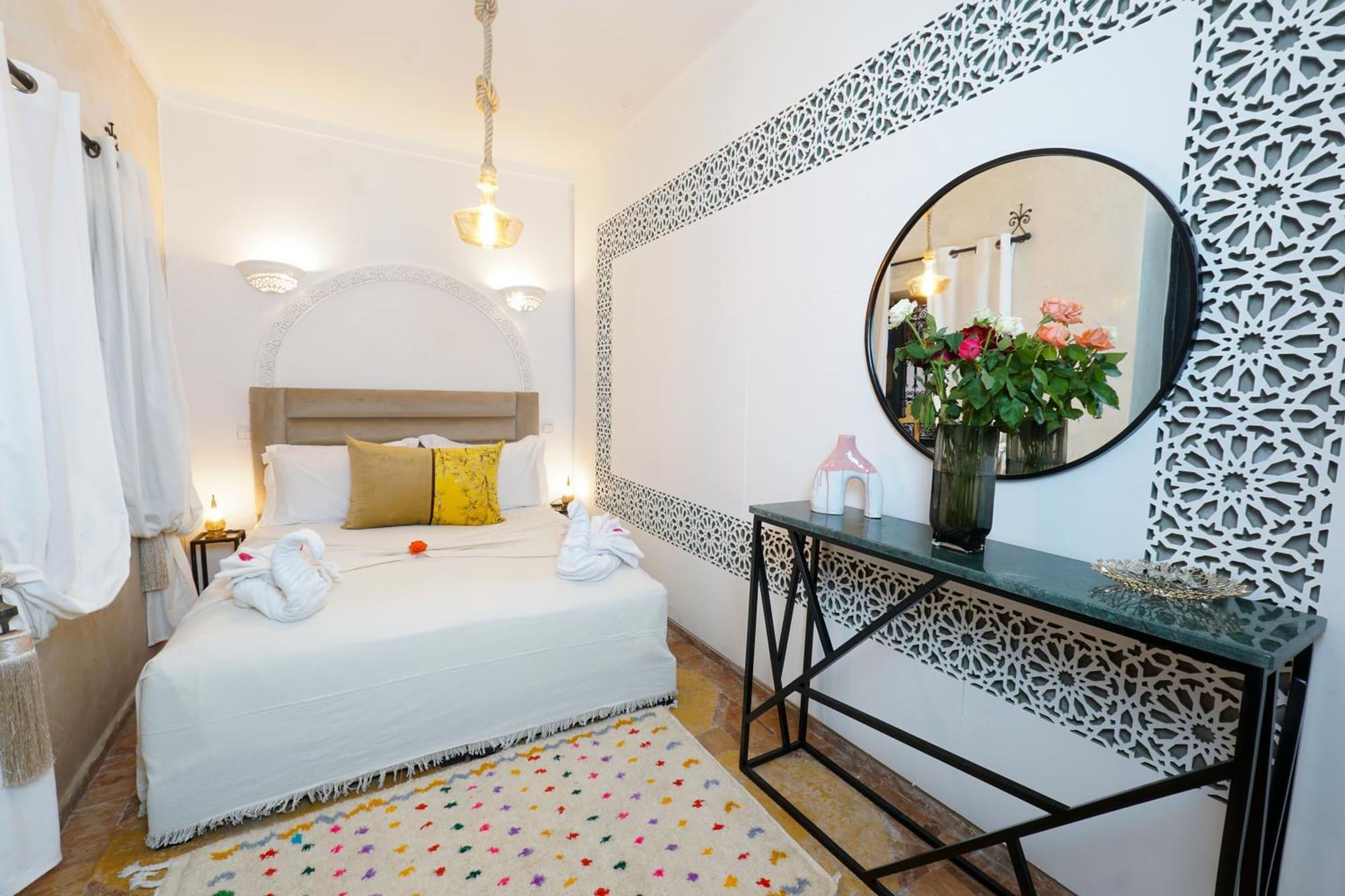 Riad Darna 4 Chambres Avec Piscine Et Petit Dejeuner Marakeş Dış mekan fotoğraf